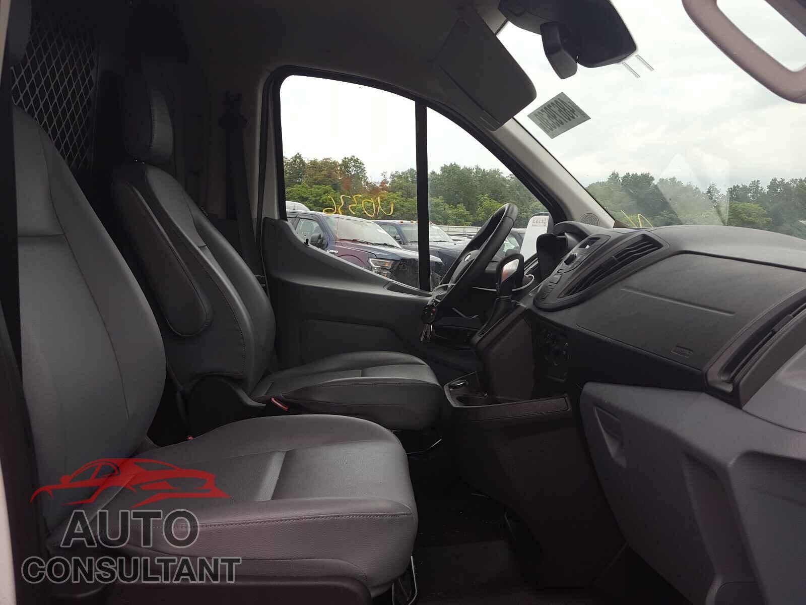 FORD TRANSIT CO 2017 - 1FTYR2ZM8HKB24737