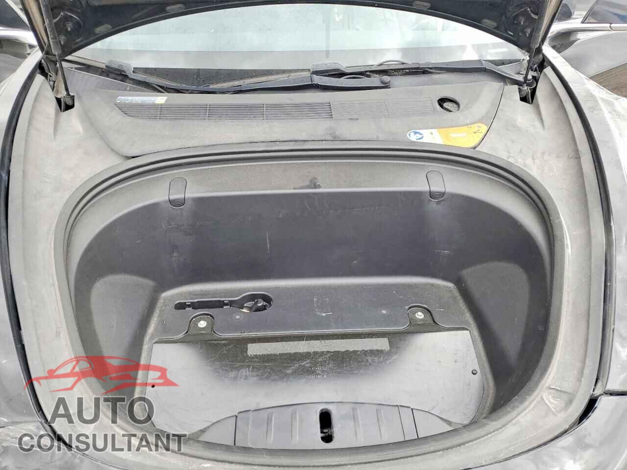 TESLA MODEL 3 2018 - 5YJ3E1EA7JF006757