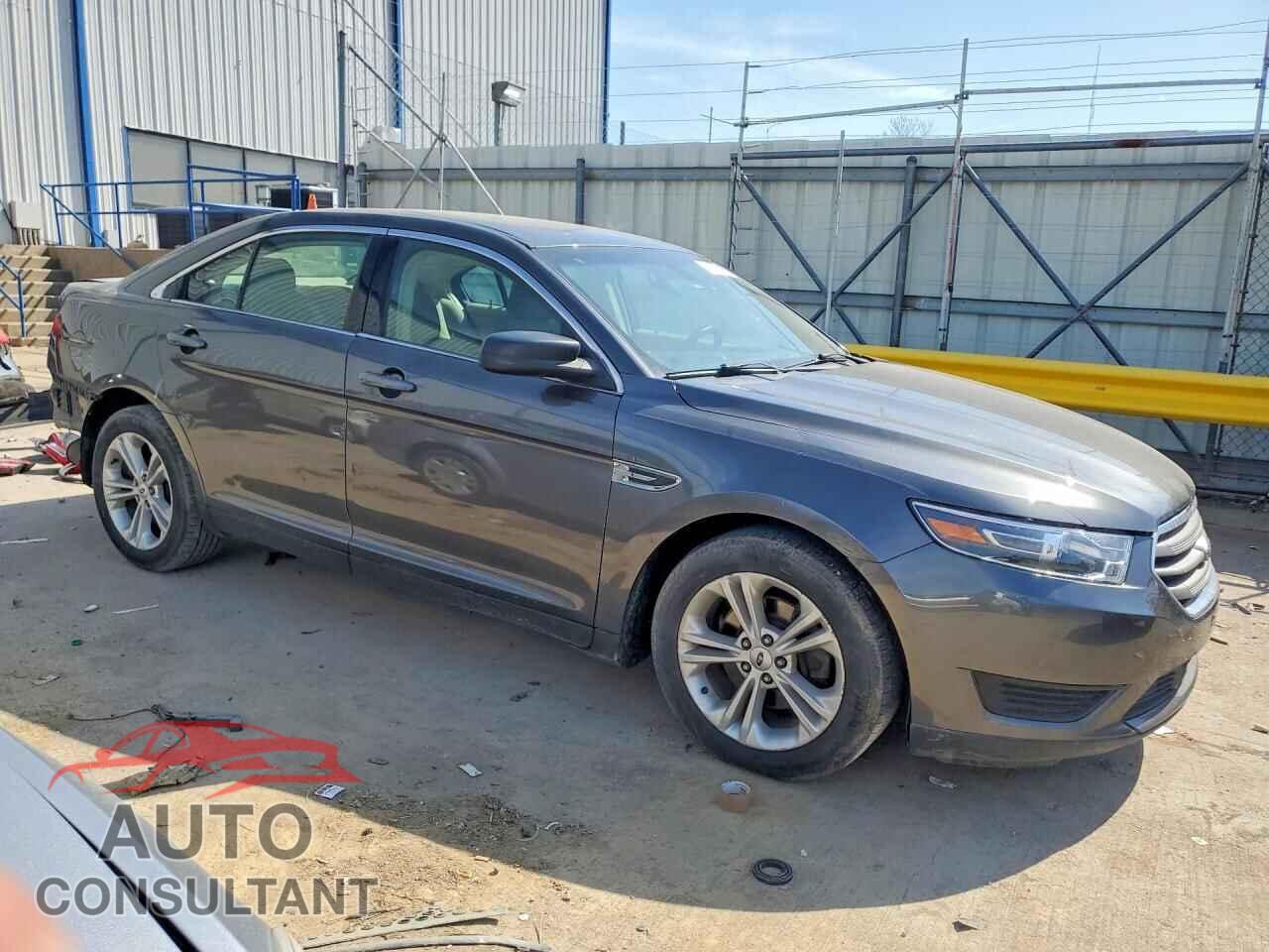 FORD TAURUS 2018 - 1FAHP2D84JG109845