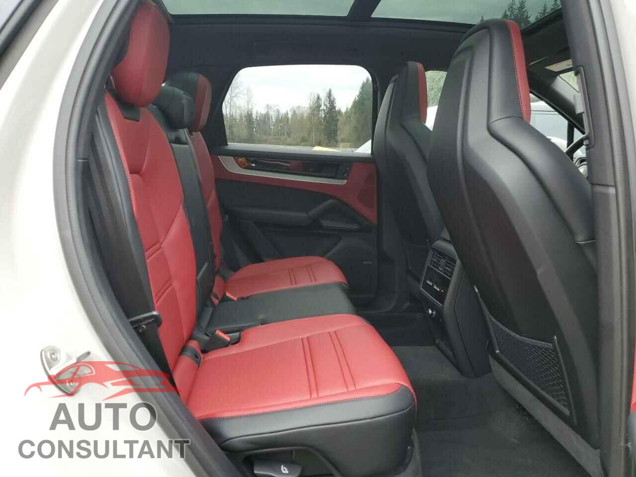 PORSCHE CAYENNE 2024 - WP1AL2AY3RDA34658