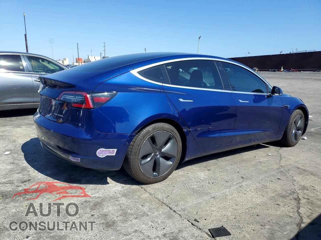 TESLA MODEL 3 2018 - 5YJ3E1EB2JF120402