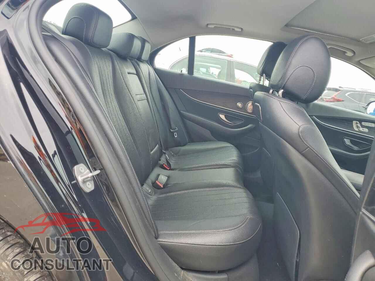 MERCEDES-BENZ E-CLASS 2018 - WDDZF4JB5JA382640