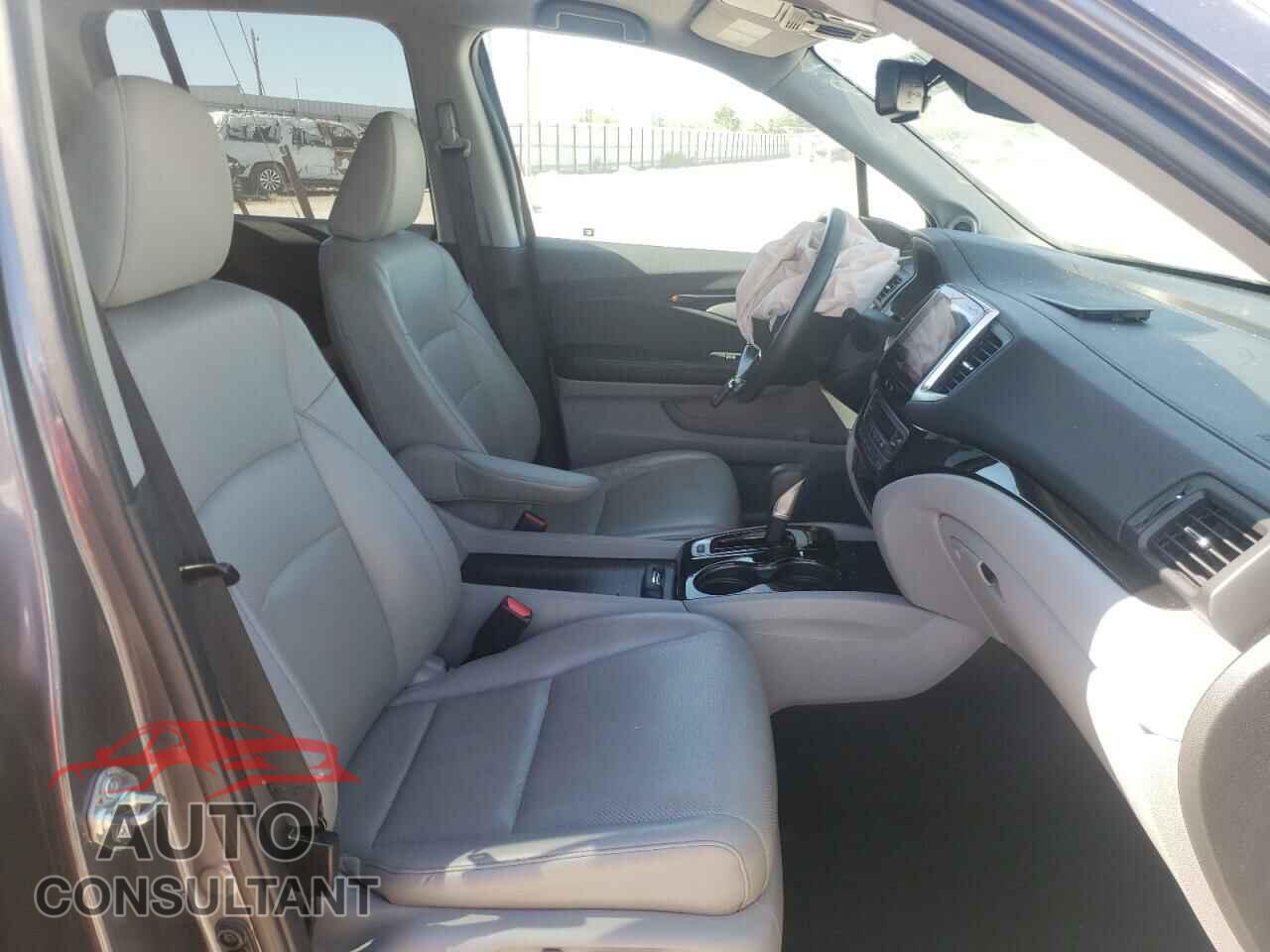 HONDA RIDGELINE 2017 - 5FPYK3F7XHB011076