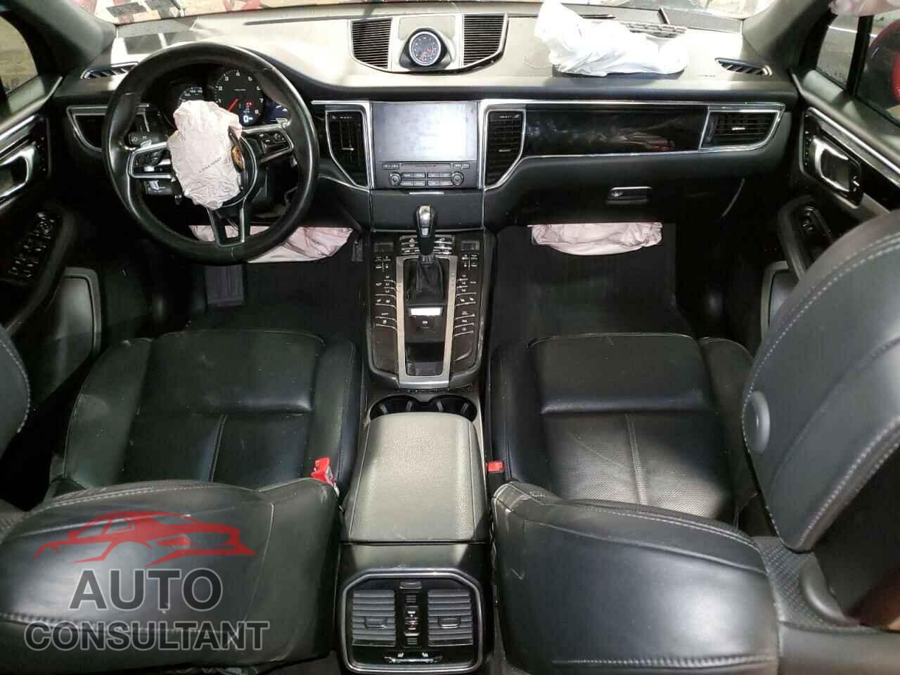 PORSCHE MACAN 2018 - WP1AA2A59JLB12530