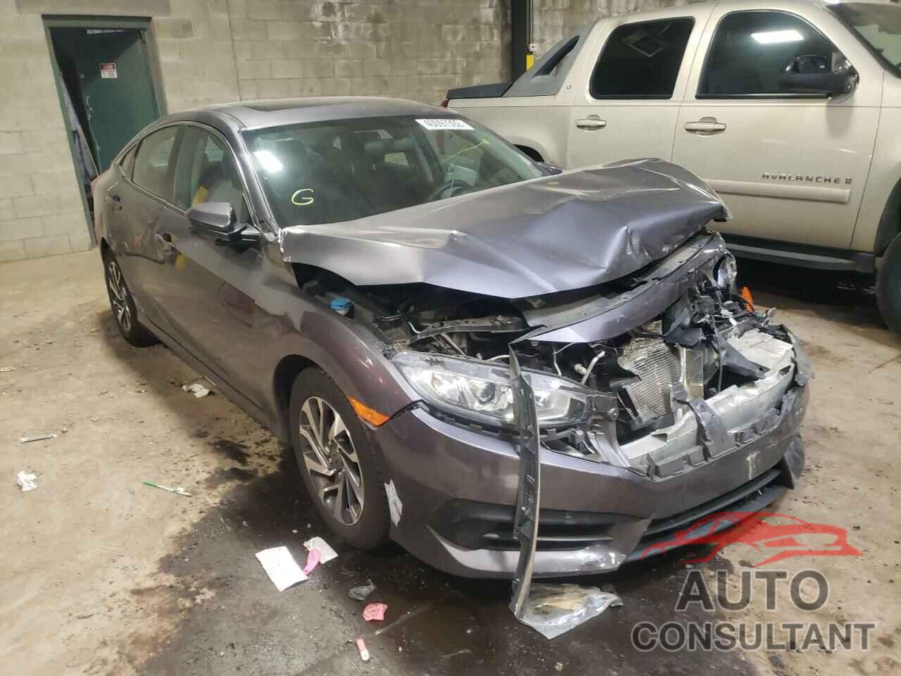 HONDA CIVIC 2018 - 2HGFC2F71JH524970