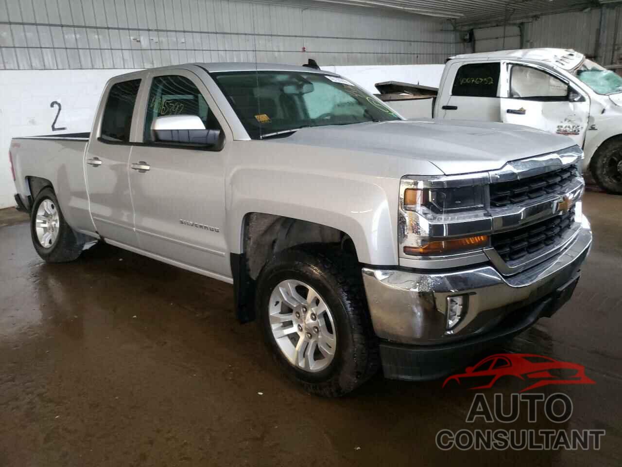 CHEVROLET SILVERADO 2018 - 1GCVKREC0JZ372541
