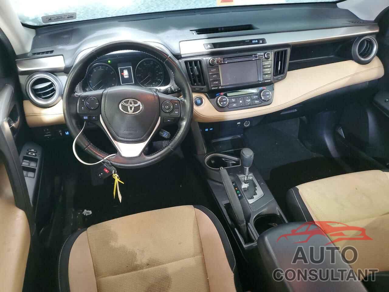 TOYOTA RAV4 2017 - JTMRFREV3HJ716539