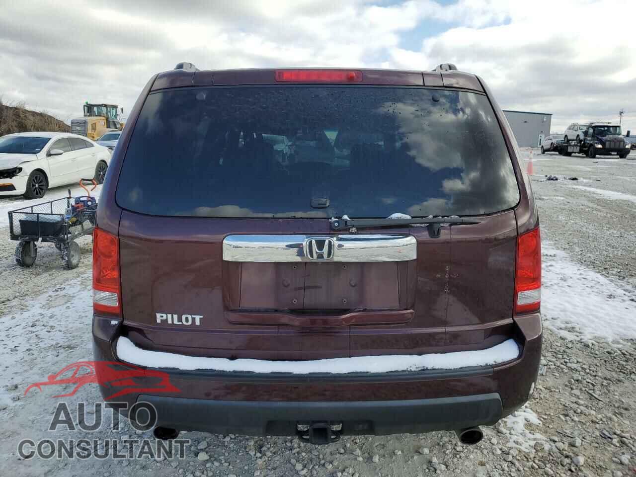 HONDA PILOT 2011 - 5FNYF3H62BB044016