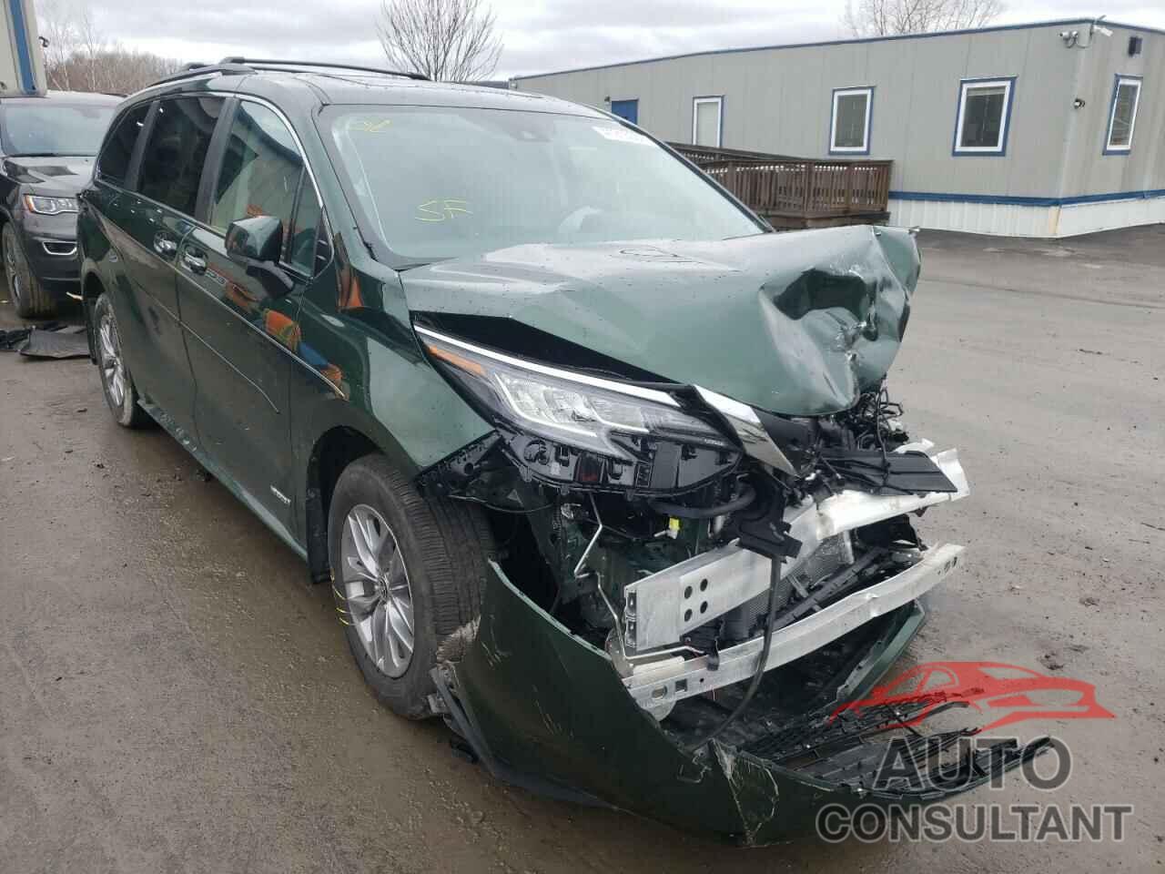 TOYOTA SIENNA 2021 - 5TDYSKFC5MS039132