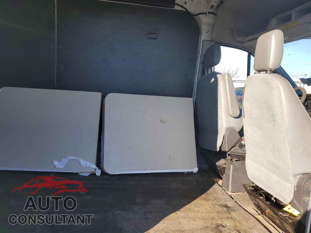 FORD TRANSIT 2015 - 1FTNR2CV8FKA10223