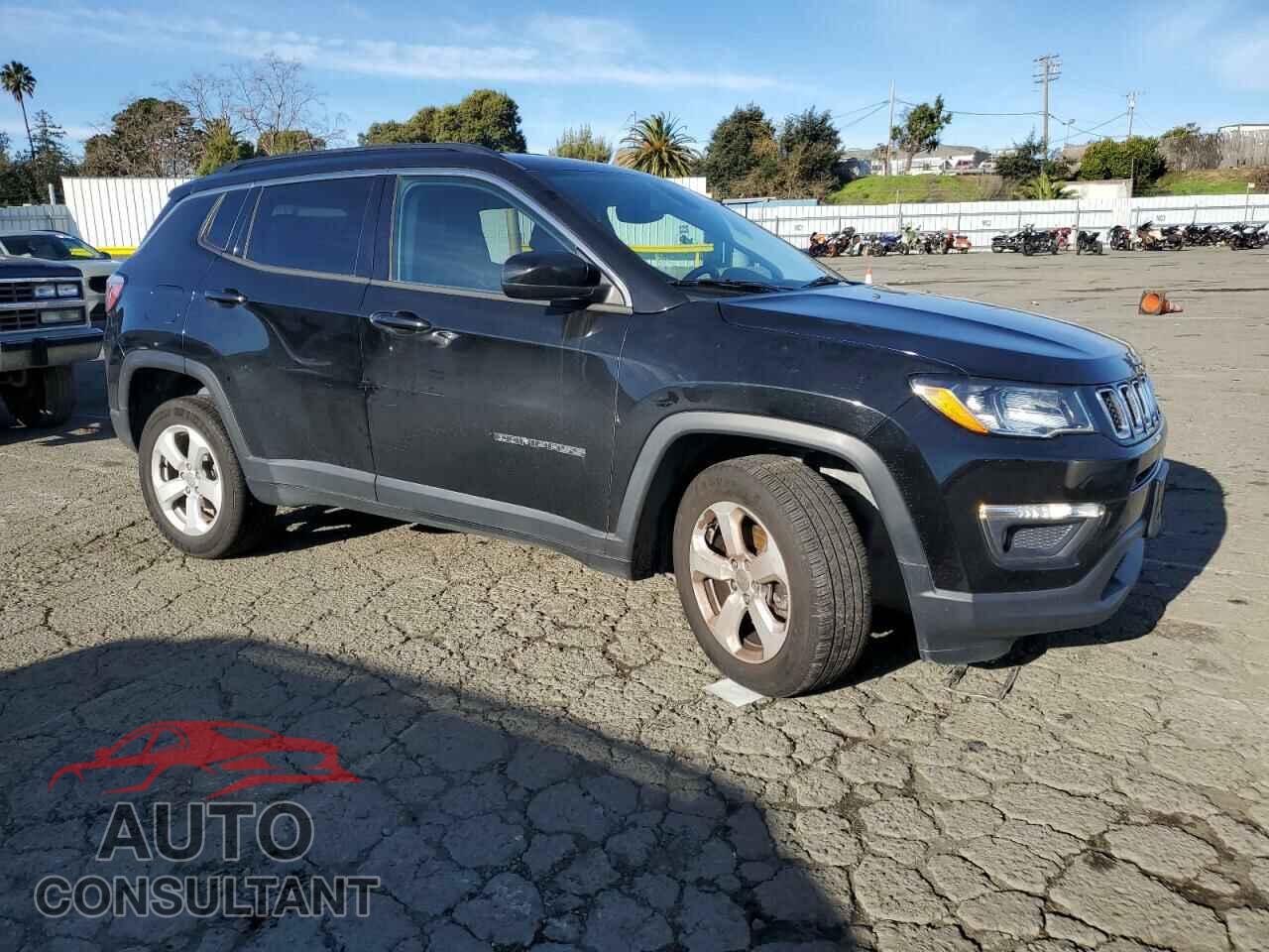 JEEP COMPASS 2018 - 3C4NJDBB9JT355553