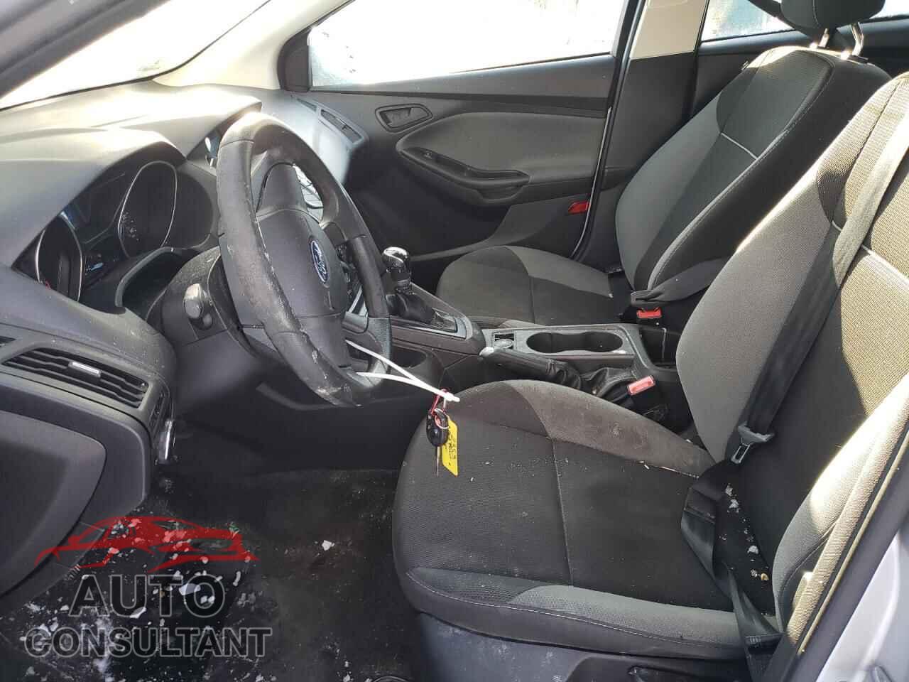 FORD FOCUS 2014 - 1FADP3E28EL178470