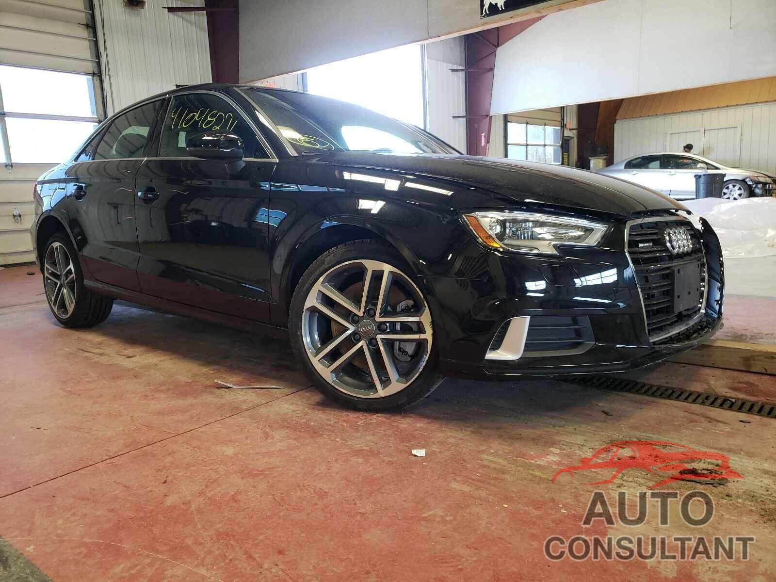 AUDI A3 2019 - WAUBEGFF0KA113729