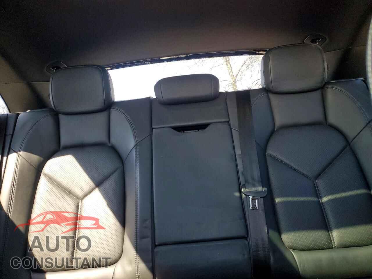 PORSCHE MACAN 2015 - WP1AB2A50FLB64617