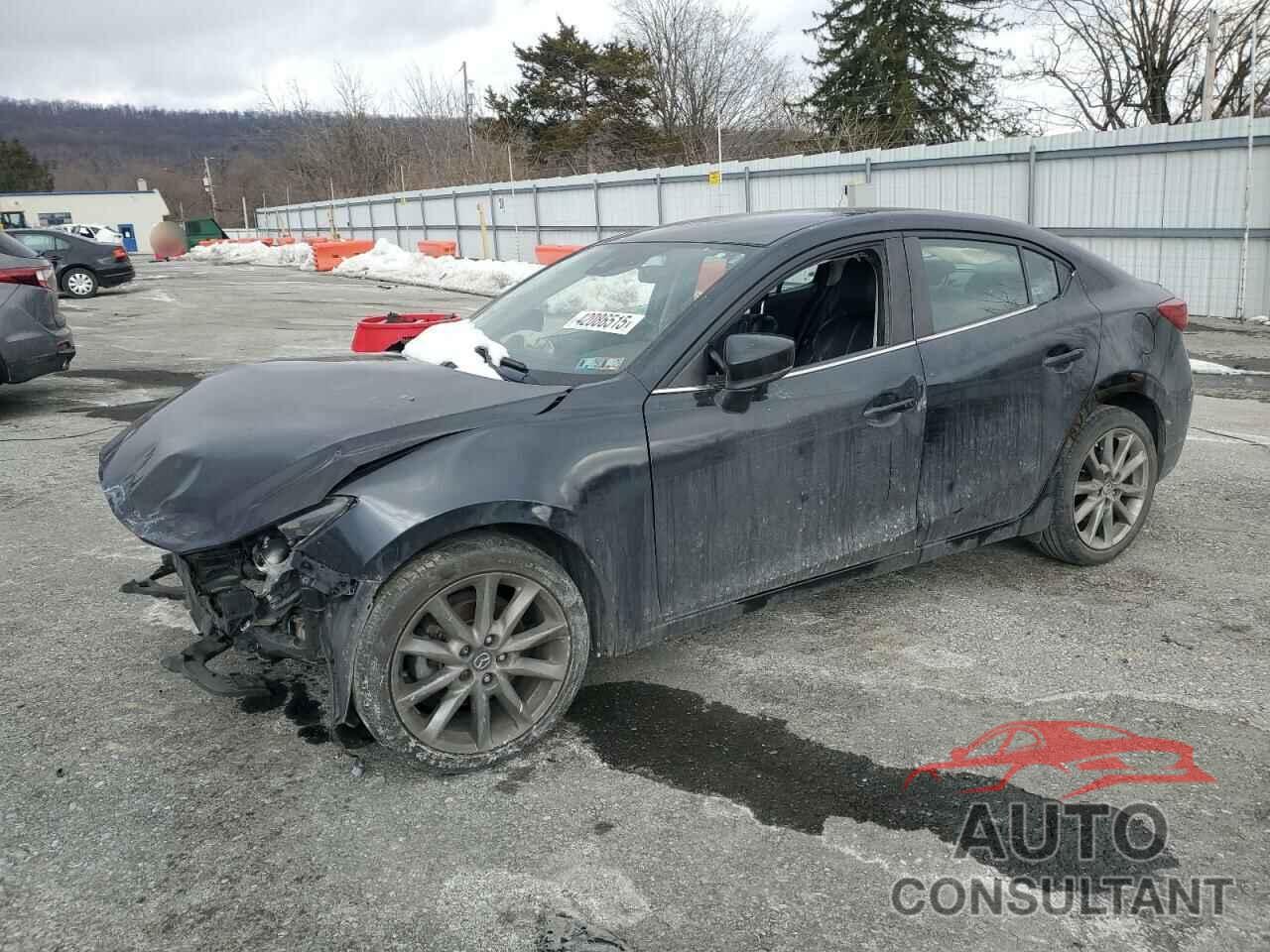 MAZDA 3 2018 - 3MZBN1V38JM209369