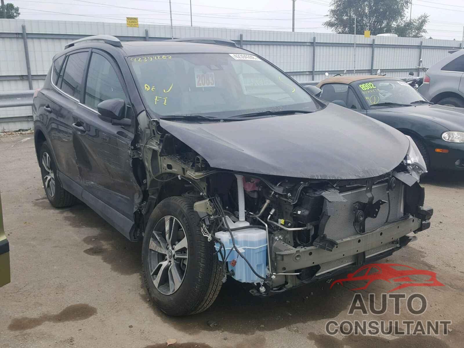 TOYOTA RAV4 XLE 2018 - 2T3RFREV6JW748442