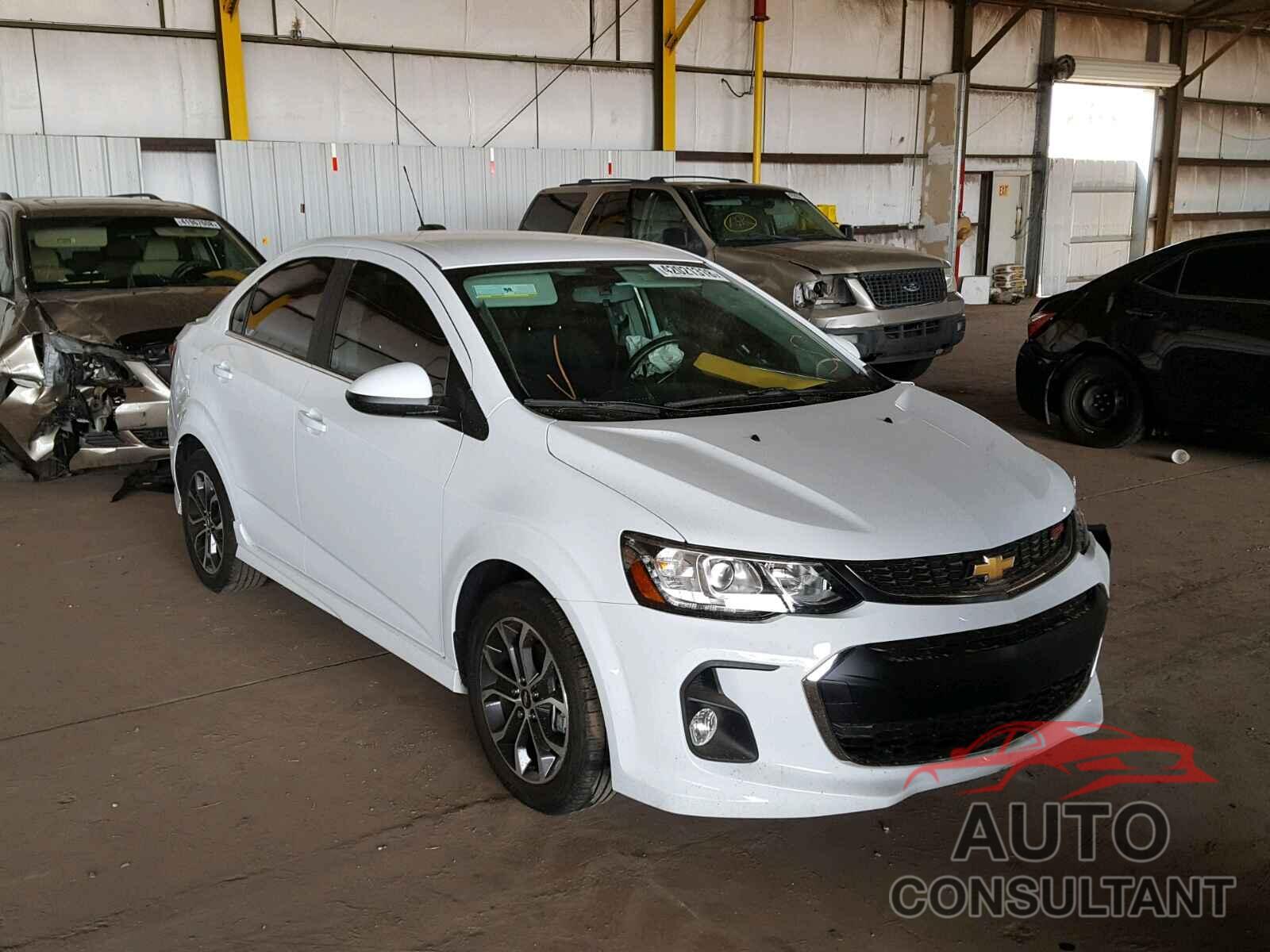 CHEVROLET SONIC 2017 - 1G1JD5SH3H4114290