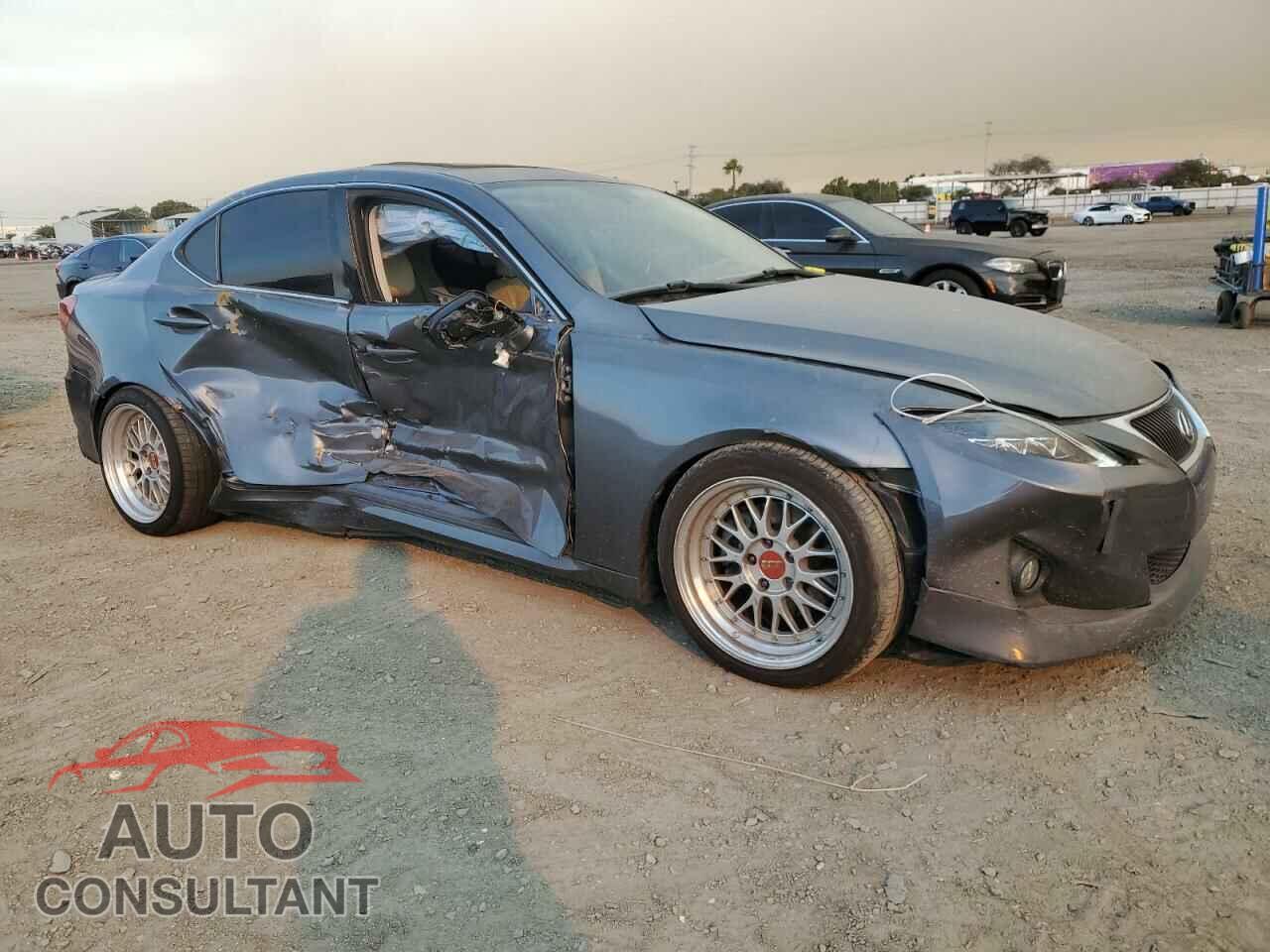 LEXUS IS 2012 - JTHBF5C27C5180035