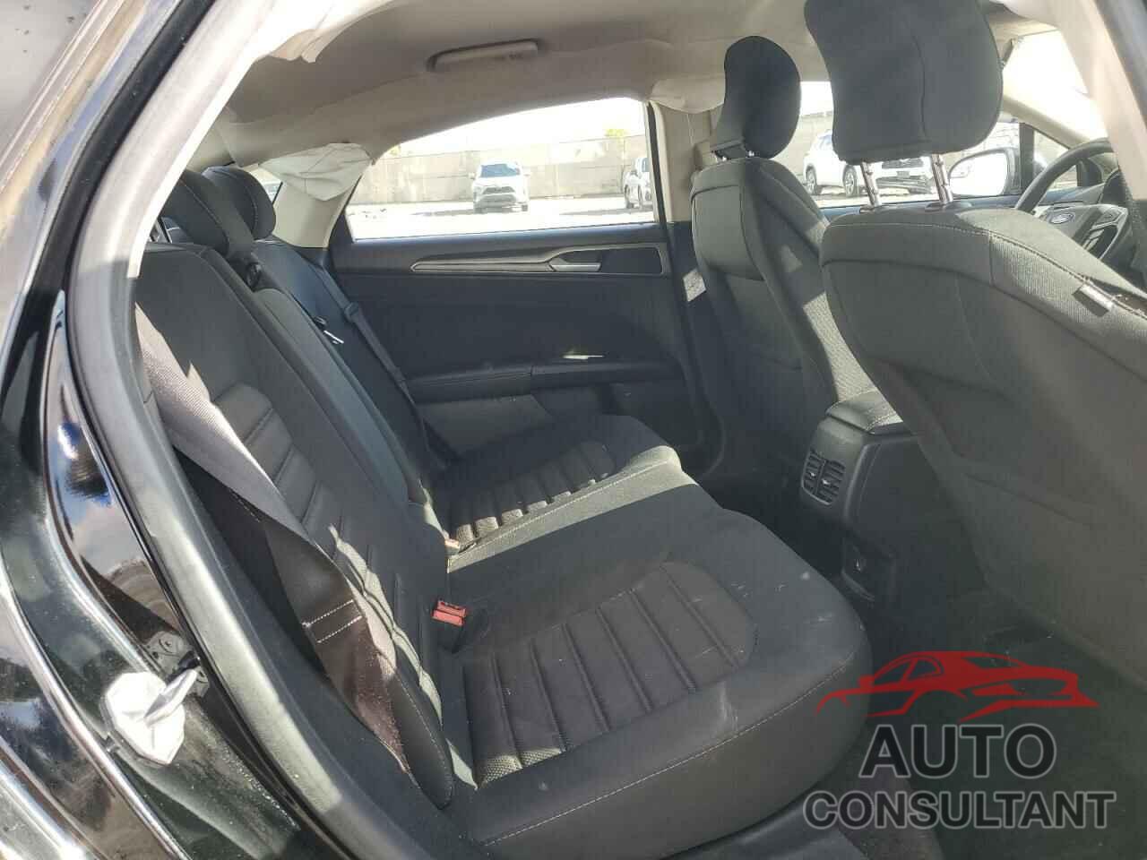 FORD FUSION 2018 - 3FA6P0HDXJR191768