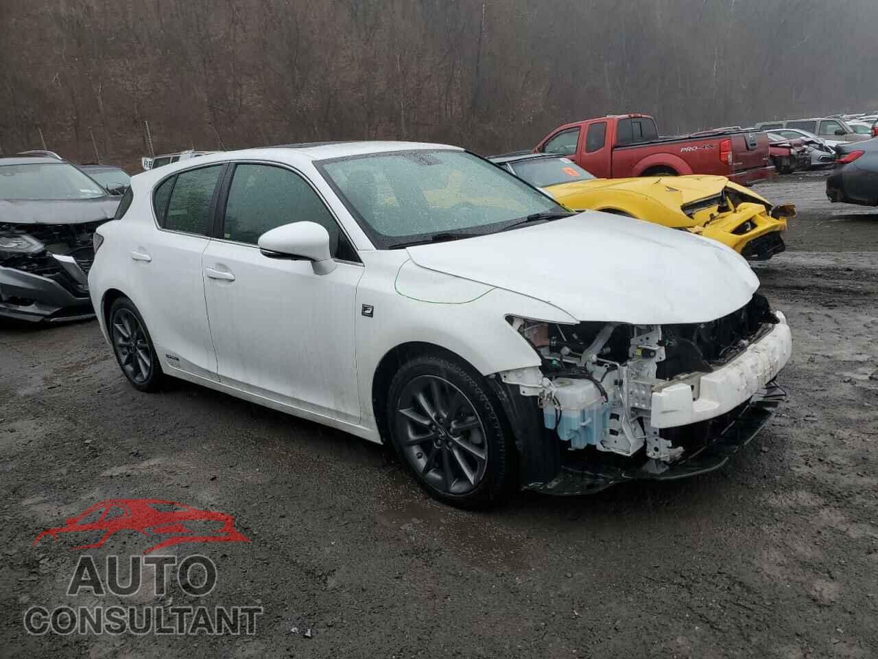 LEXUS CT 200 2013 - JTHKD5BH2D2130125