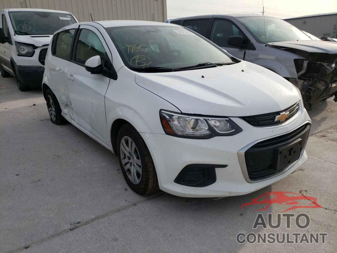 CHEVROLET SONIC 2019 - 1G1JG6SBXK4143611