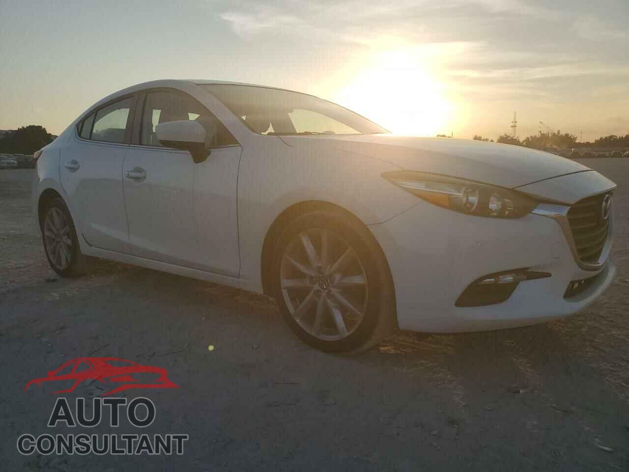 MAZDA 3 2017 - JM1BN1V70H1122594