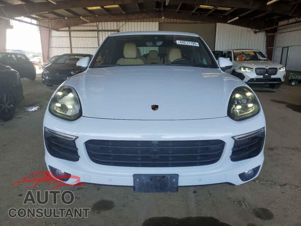 PORSCHE CAYENNE 2018 - WP1AB2A27JLA60687