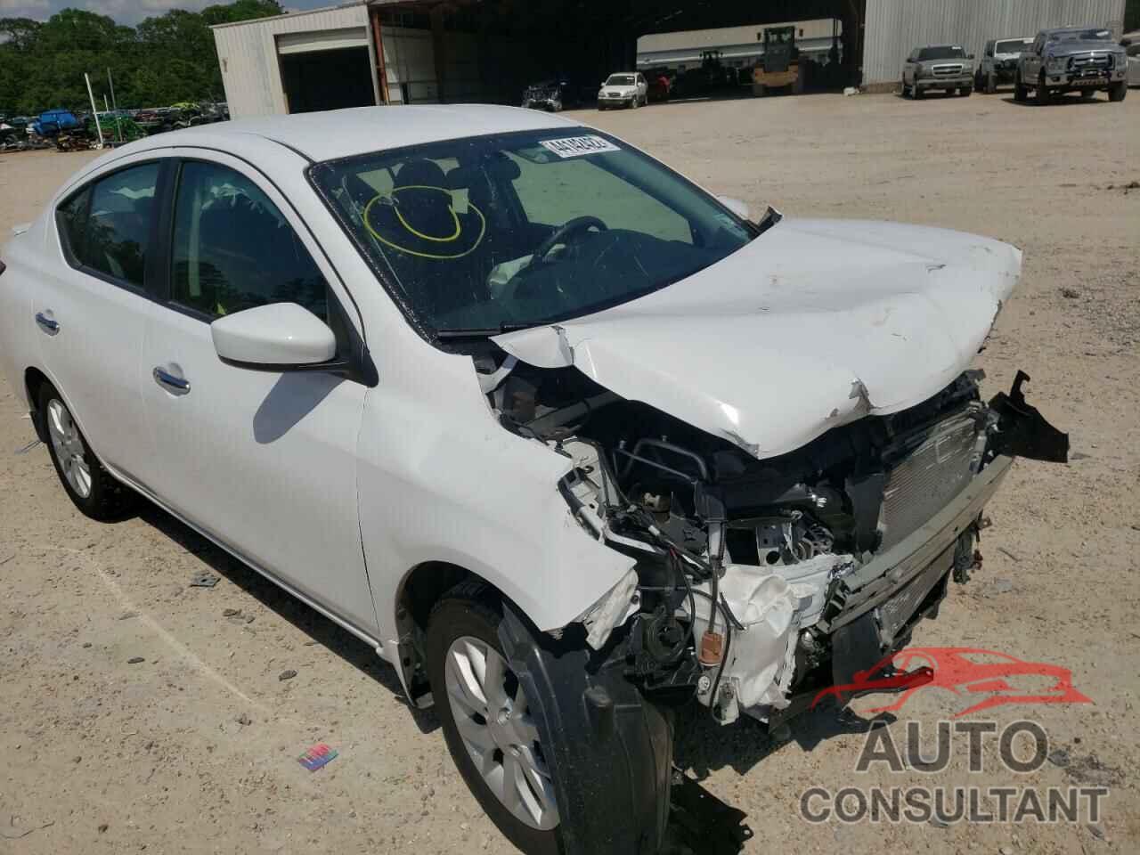 NISSAN VERSA 2019 - 3N1CN7AP4KL819508