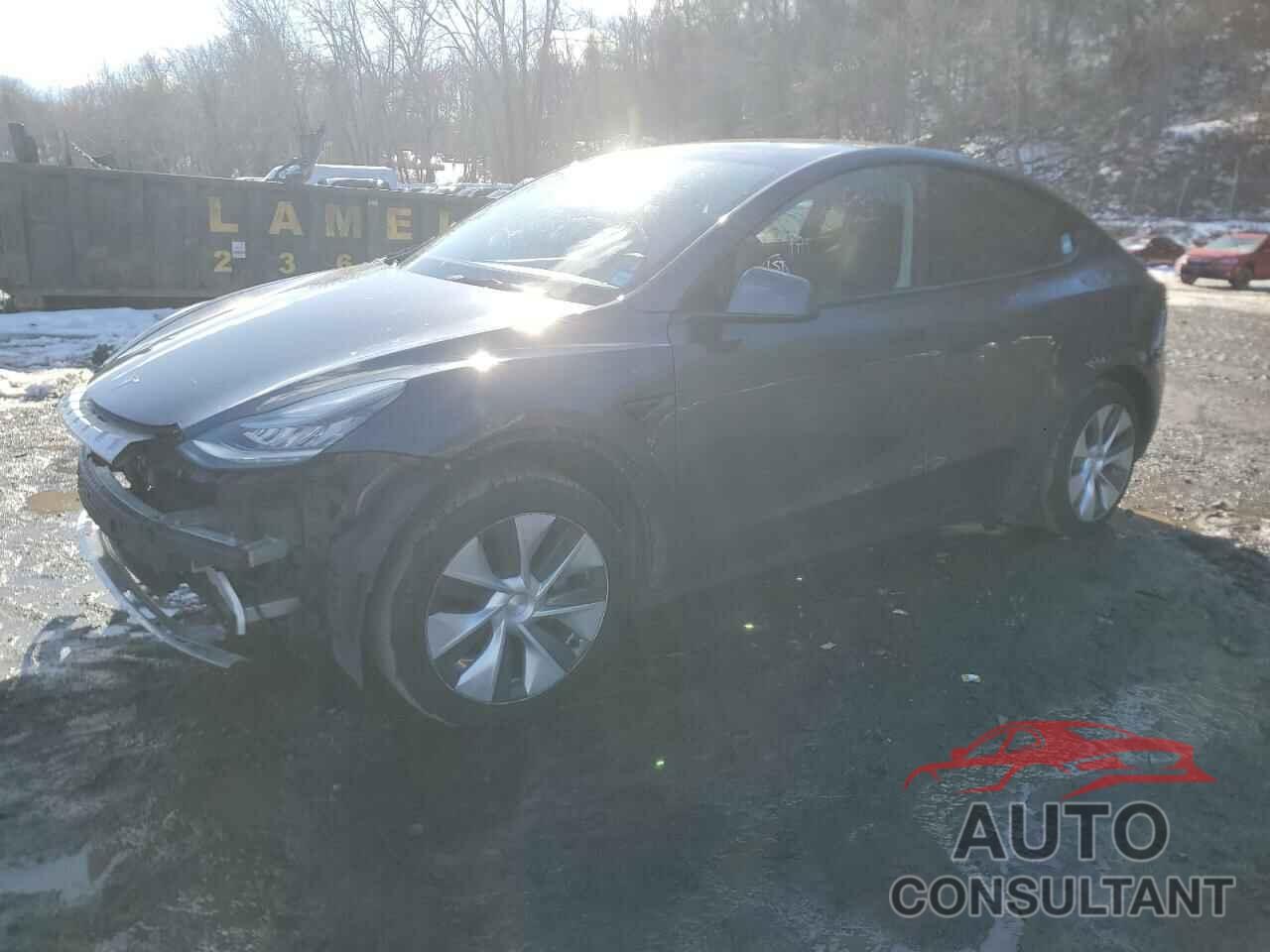 TESLA MODEL Y 2021 - 5YJYGDEE0MF278947