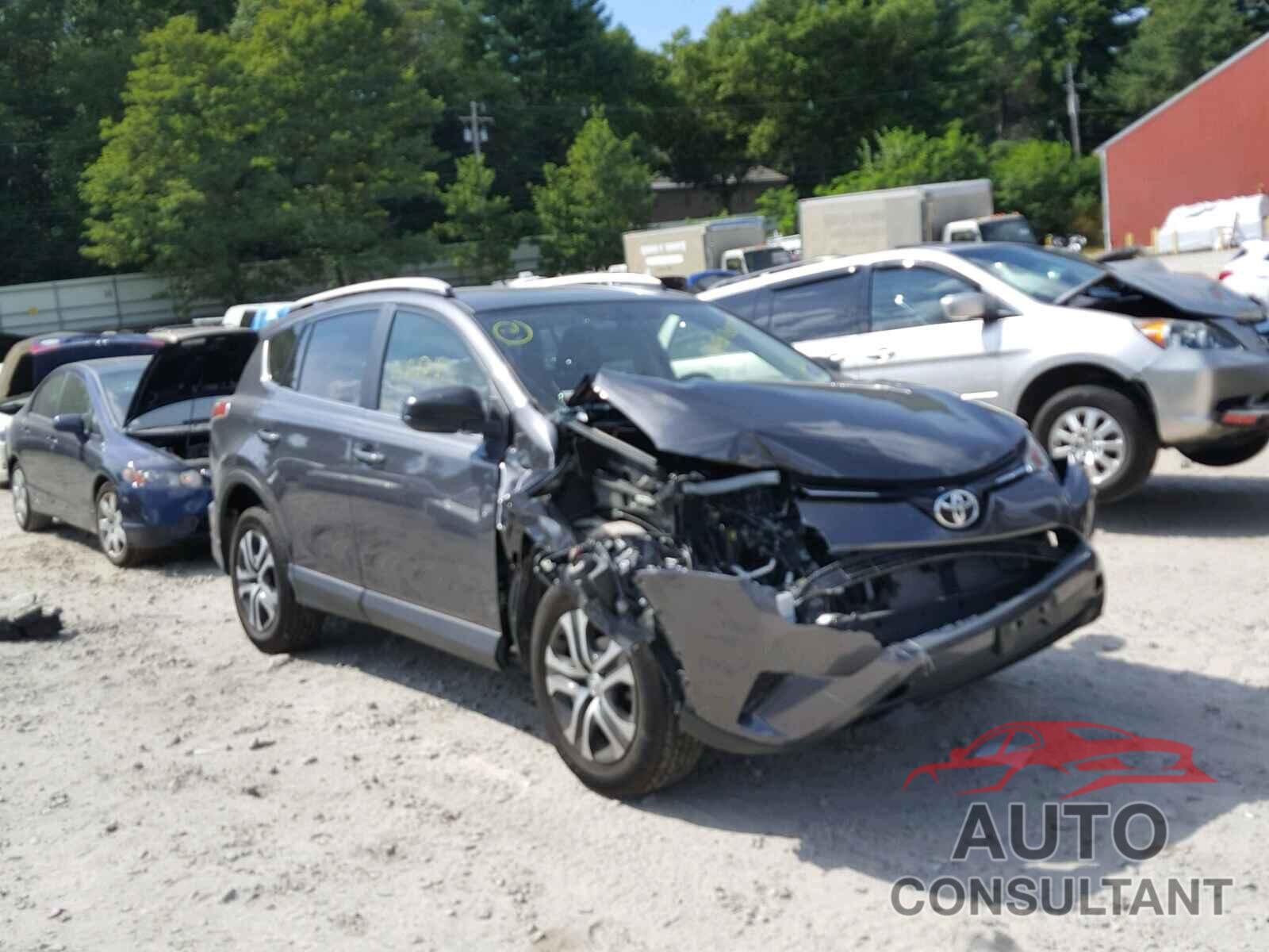 TOYOTA RAV4 LE 2016 - JTMBFREV7GJ053816