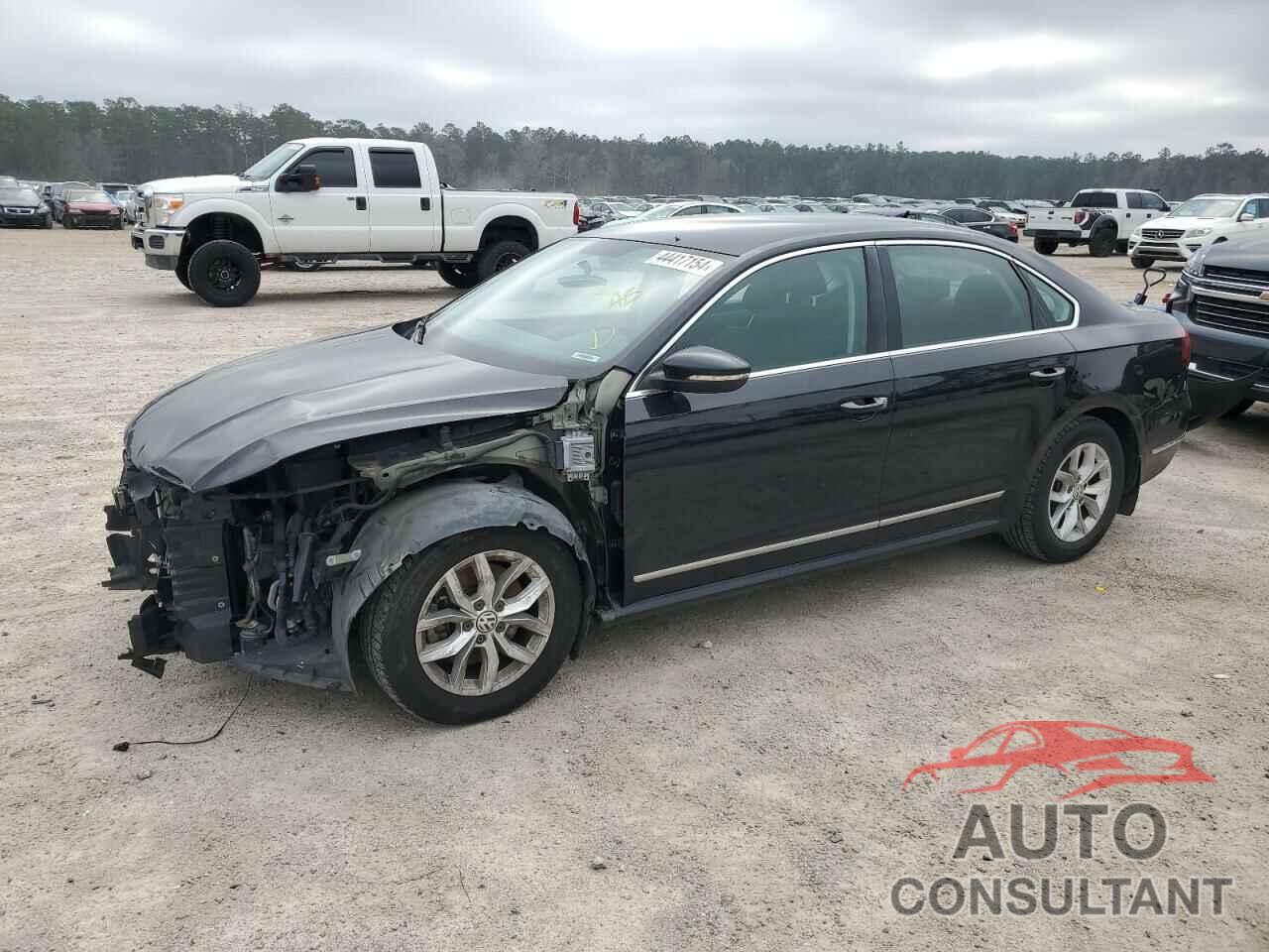 VOLKSWAGEN PASSAT 2017 - 1VWAT7A30HC009916