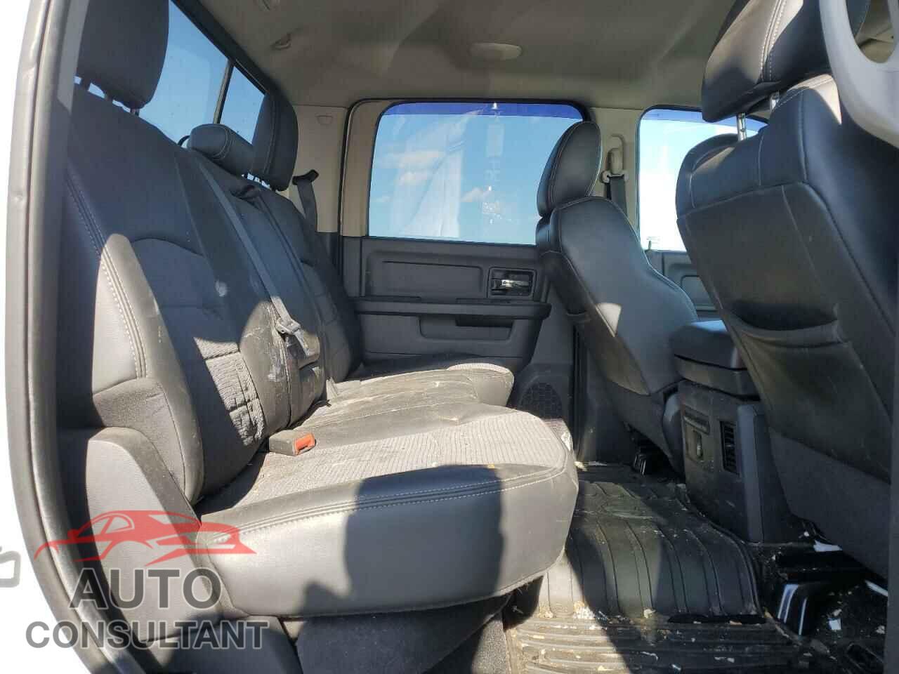DODGE RAM 1500 2012 - 1C6RD7MT7CS162832