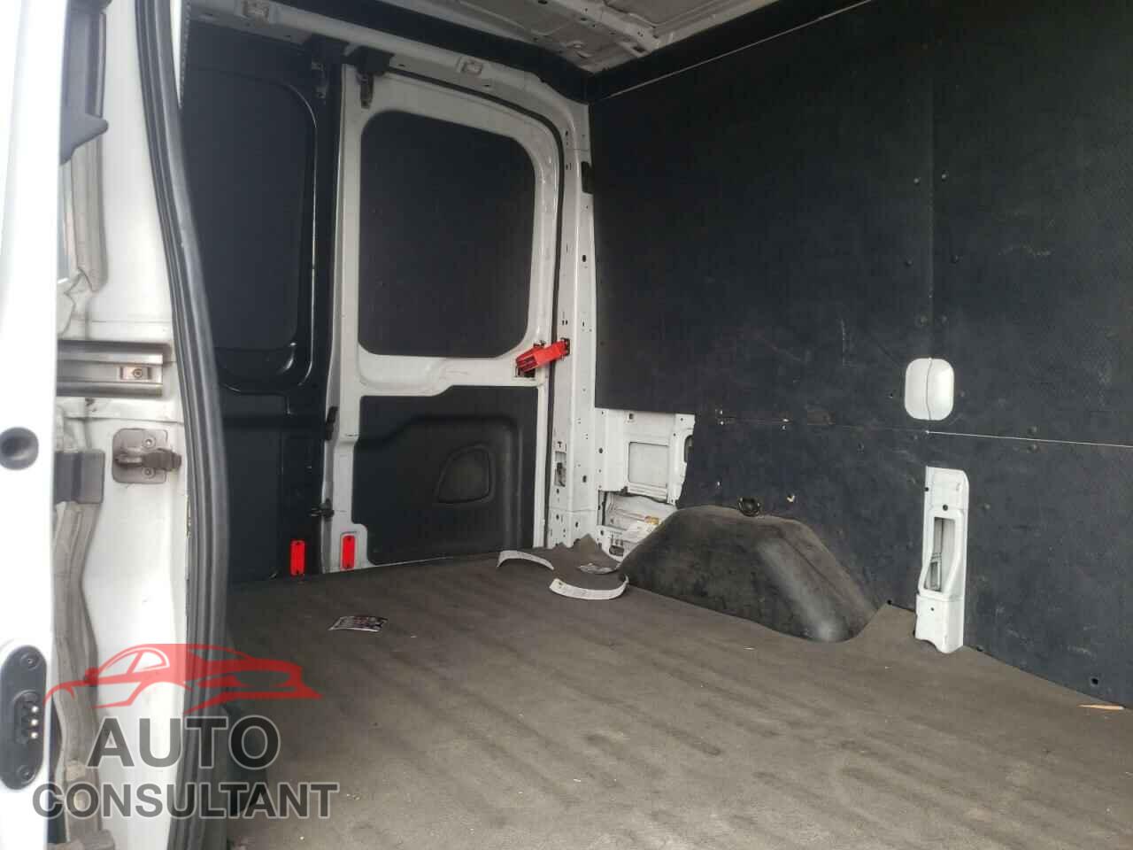 FORD TRANSIT CO 2017 - 1FTYR1CM9HKA65703