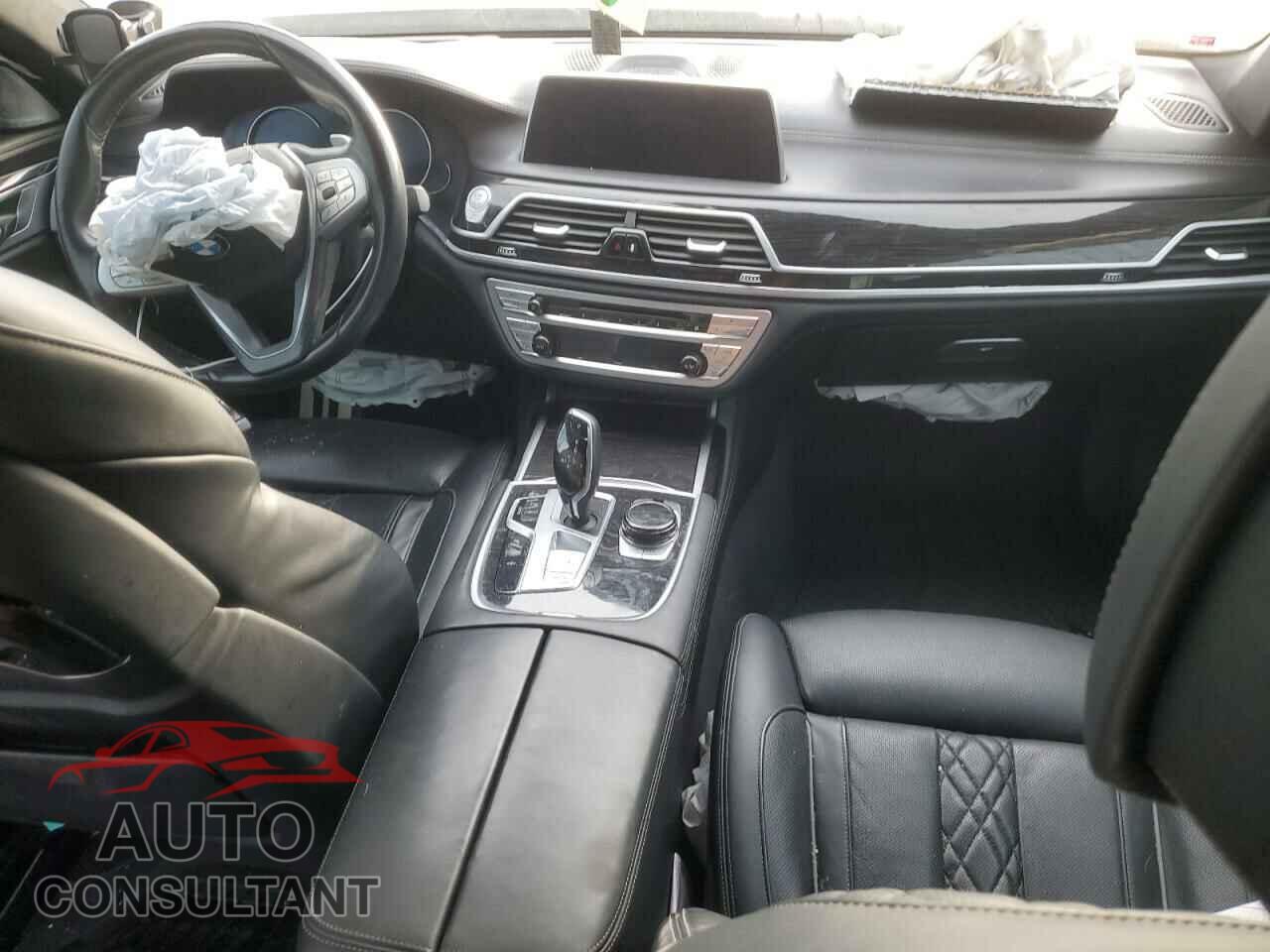 BMW 7 SERIES 2018 - WBA7B0C56JG527160