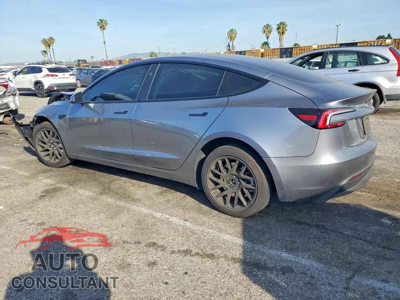 TESLA MODEL 3 2024 - 5YJ3E1EA7RF872857