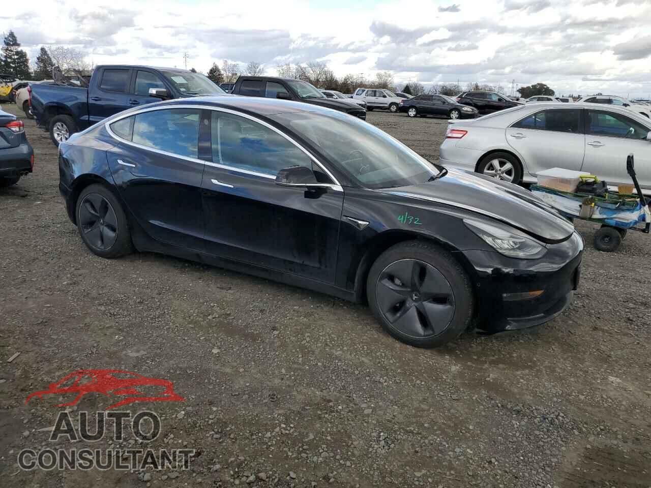 TESLA MODEL 3 2018 - 5YJ3E1EA8JF039489