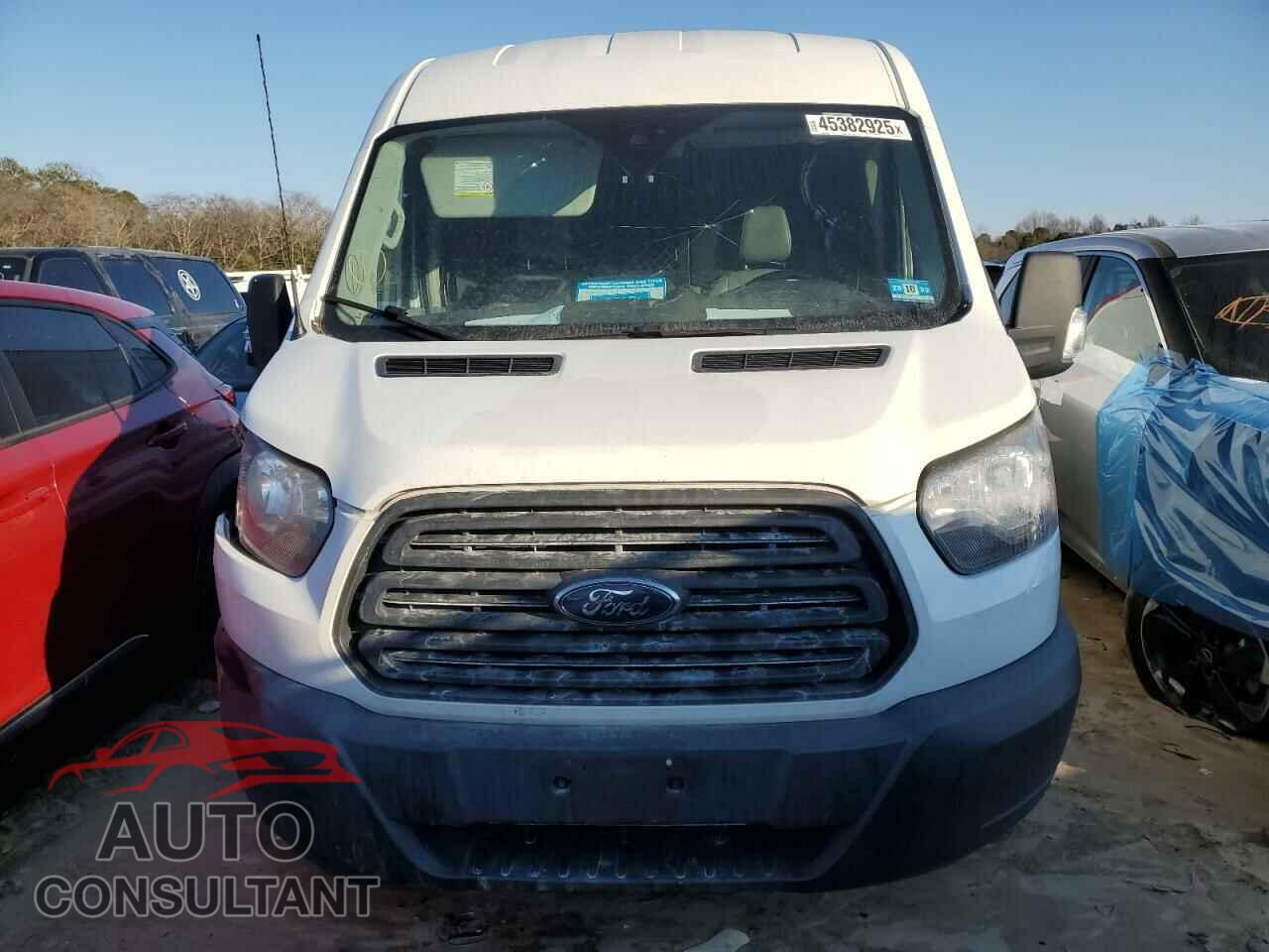 FORD TRANSIT 2017 - 1FTYR2CM9HKB03159