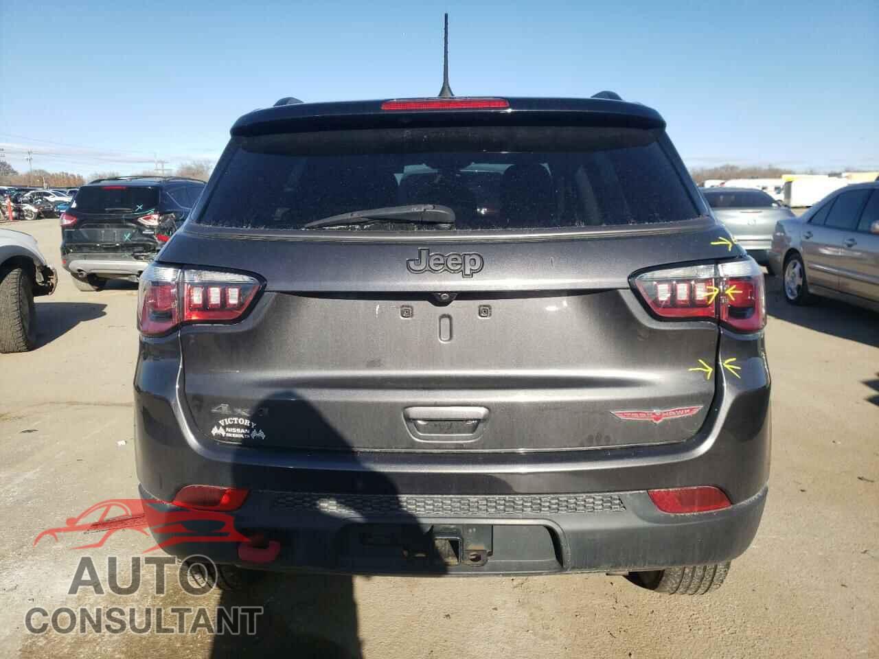 JEEP COMPASS 2017 - 3C4NJDDB7HT631199