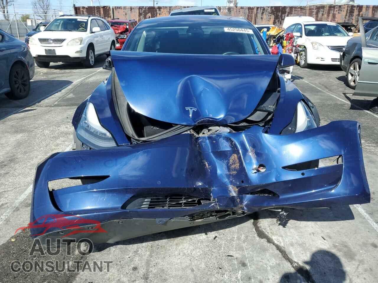 TESLA MODEL 3 2018 - 5YJ3E1EB4JF083983