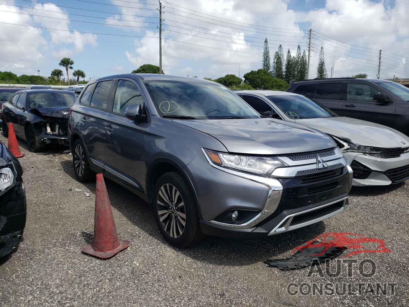 MITSUBISHI OUTLANDER 2019 - JA4AD3A34KZ026516