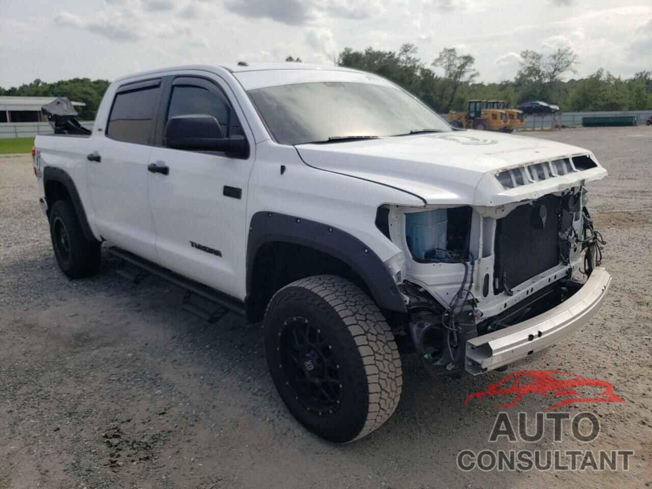 TOYOTA TUNDRA 2019 - 5TFDW5F12KX842961