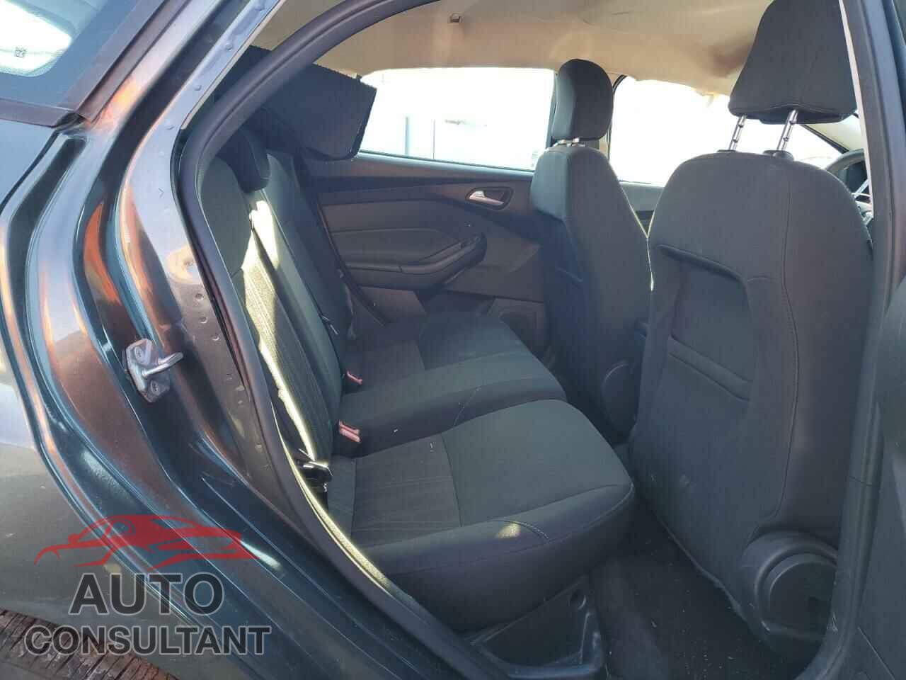 FORD FOCUS 2017 - 1FADP3K24HL232436