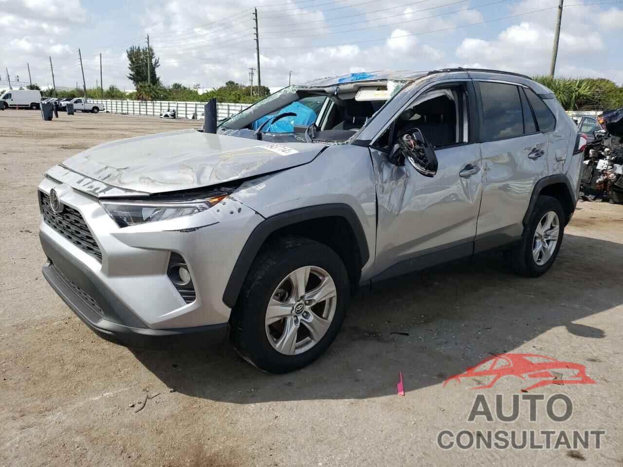 TOYOTA RAV4 2021 - 2T3W1RFV3MC092903