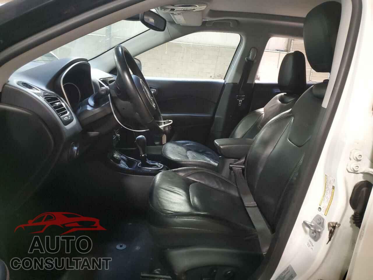 JEEP COMPASS 2017 - 3C4NJDCB9HT665923