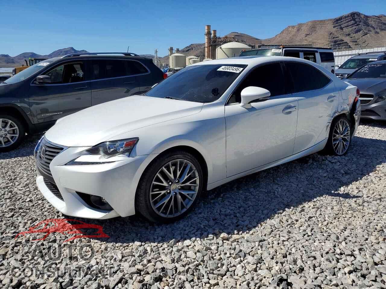 LEXUS IS 2016 - JTHBA1D21G5031499