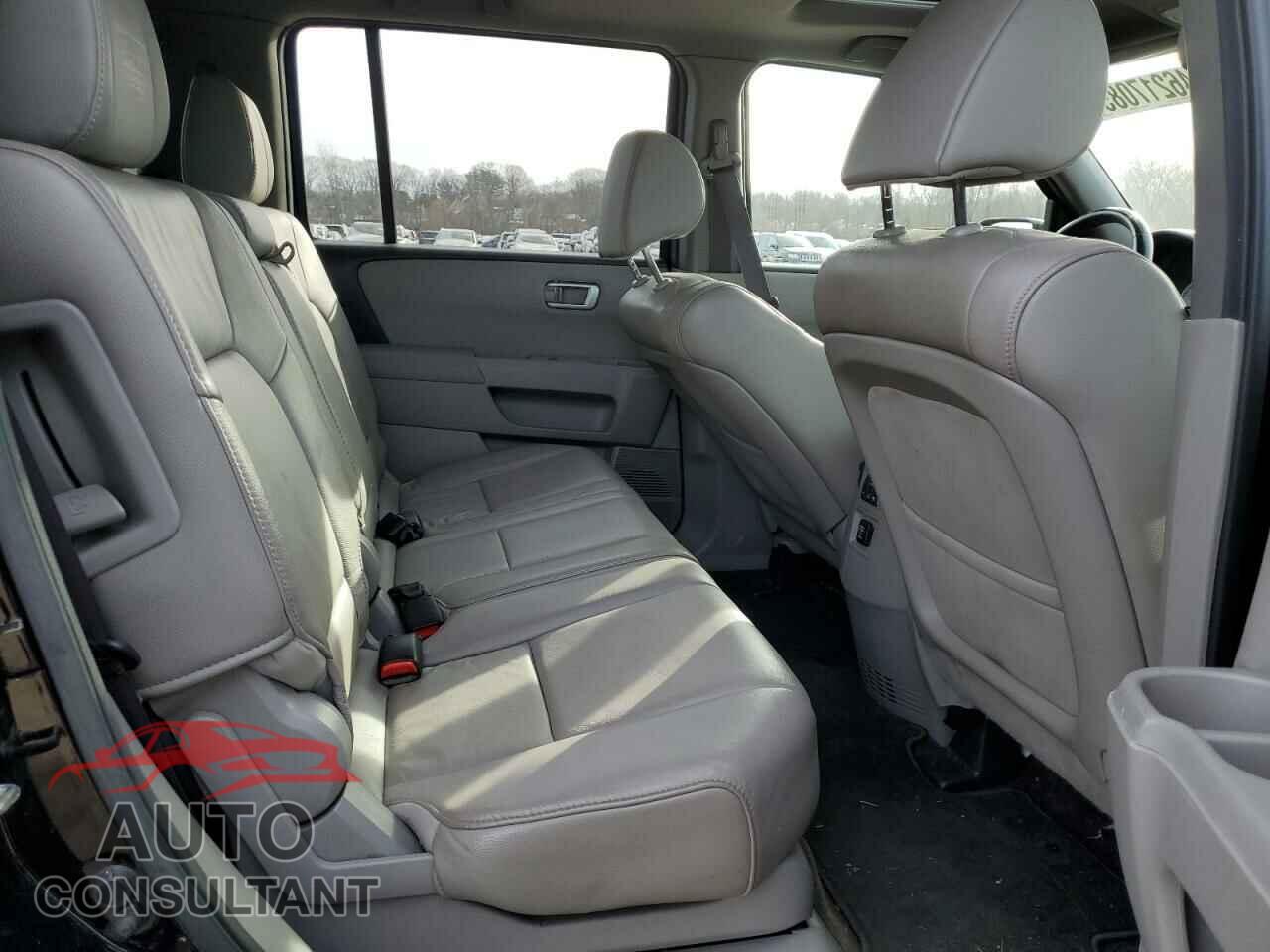 HONDA PILOT 2013 - 5FNYF4H73DB043975