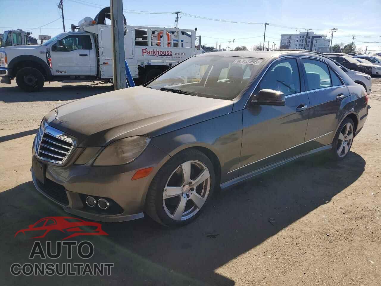 MERCEDES-BENZ E-CLASS 2010 - WDDHF5GB1AA073255