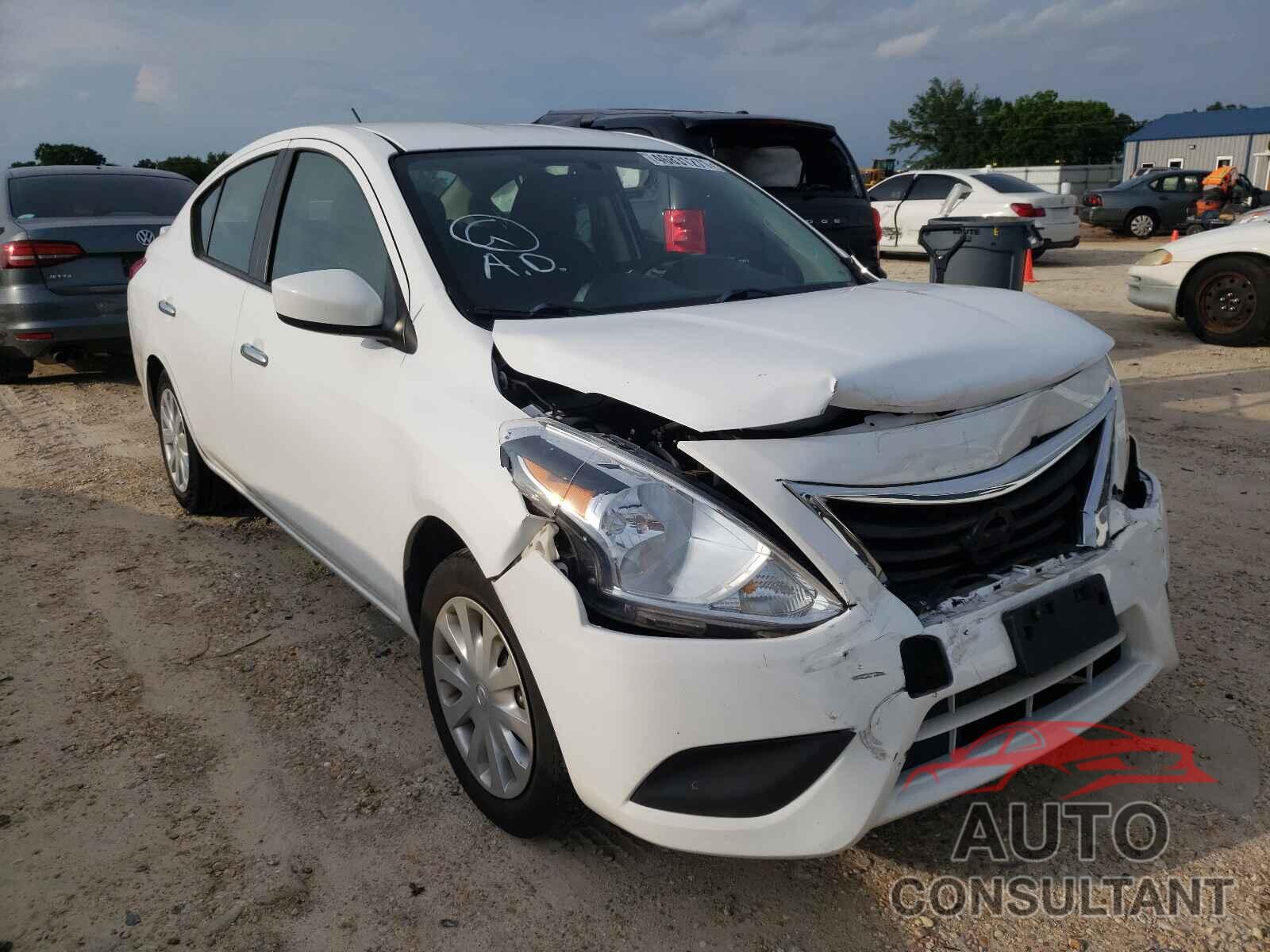 NISSAN VERSA 2016 - 3N1CN7APXGL858837
