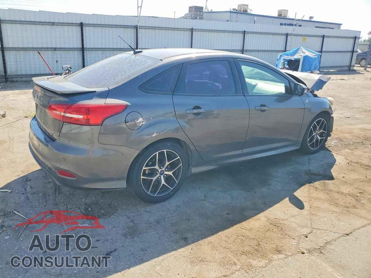 FORD FOCUS 2015 - 1FADP3F29FL324519