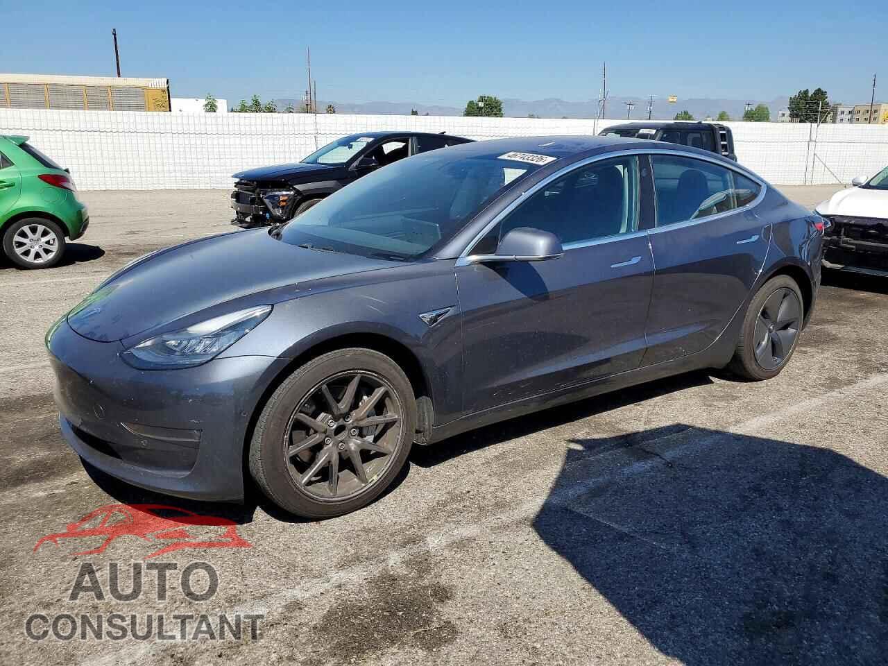 TESLA MODEL 3 2018 - 5YJ3E1EA4JF028103